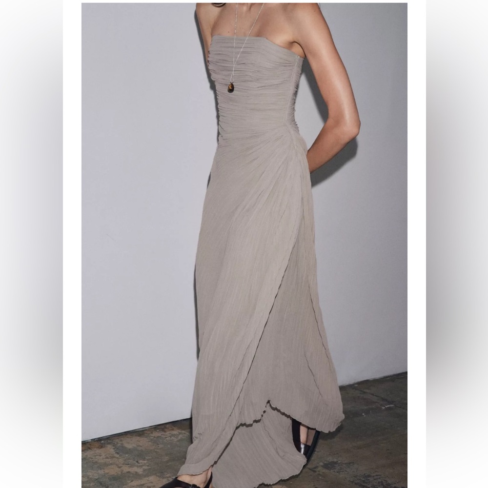 PLEATED STRAPLESS DRESS - Picture 2 of 3